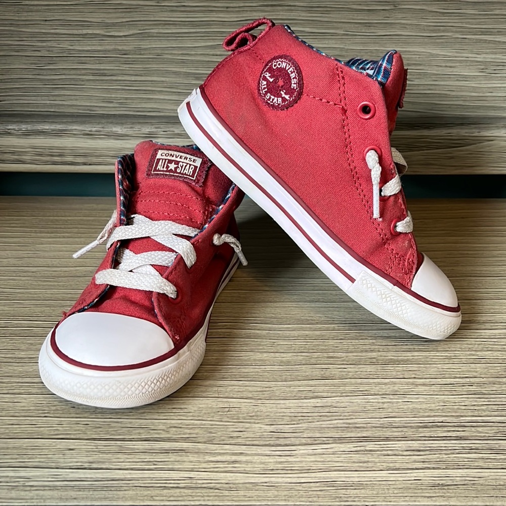 Size 10 Toddler Mid-Top Converse Slip-On Sneaker